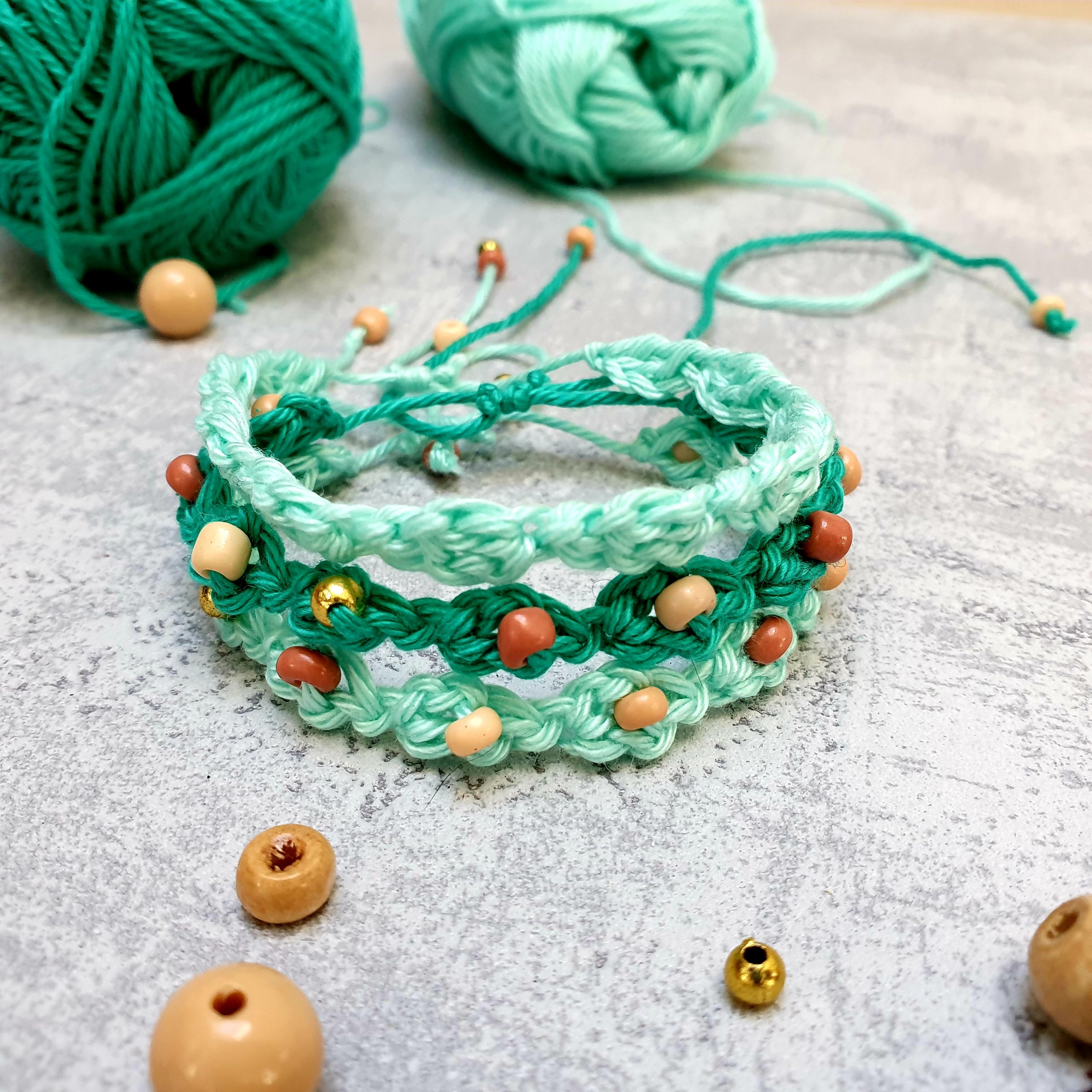 Bakers Twine Crochet Bracelet Pattern - Easy Crochet Patterns