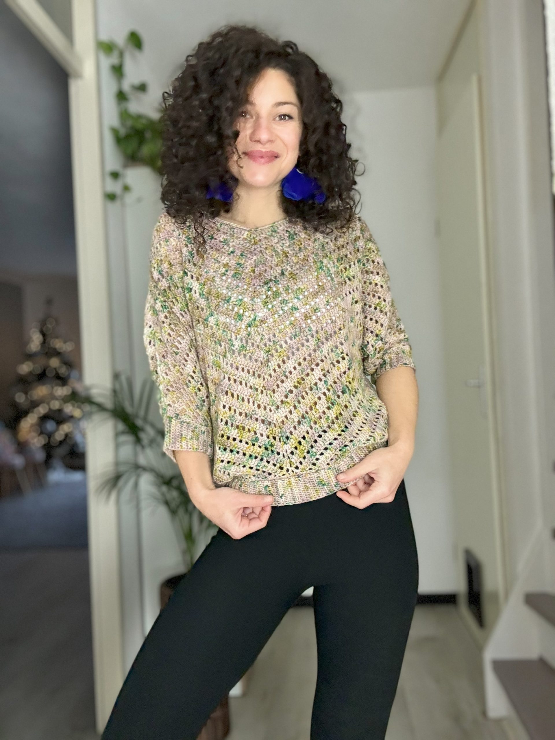 DIY Crochet Blouse: Learn to Crochet a Trendy V-Shaped Pattern
