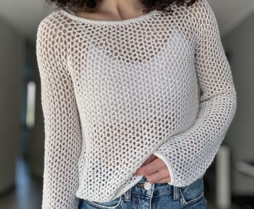 Free Good Vibes Blouse Crochet Pattern | Perfect modern and stylish blouse for Spring